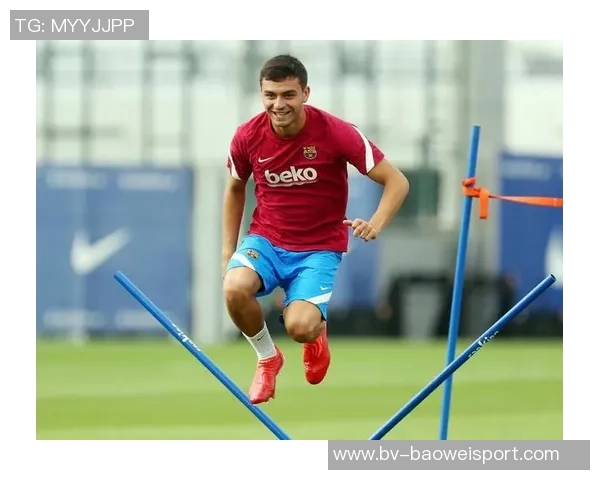 佩德里抵达甘伯体育城进行伤情检查确认伤势严重程度引发关注